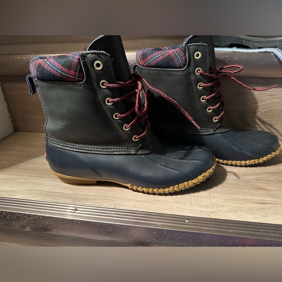 Ladies Hilfiger Boots - Size 9 - Picture 3 of 7